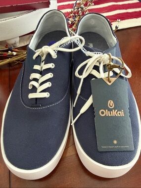 Olukai Tradewind Men's Navy Canvas Lace-Up Sneakers, Size 11.5, NWT